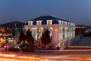 Ramada İstanbul Asia Hotel'de Yılbaşına Özel Gala Yemeği